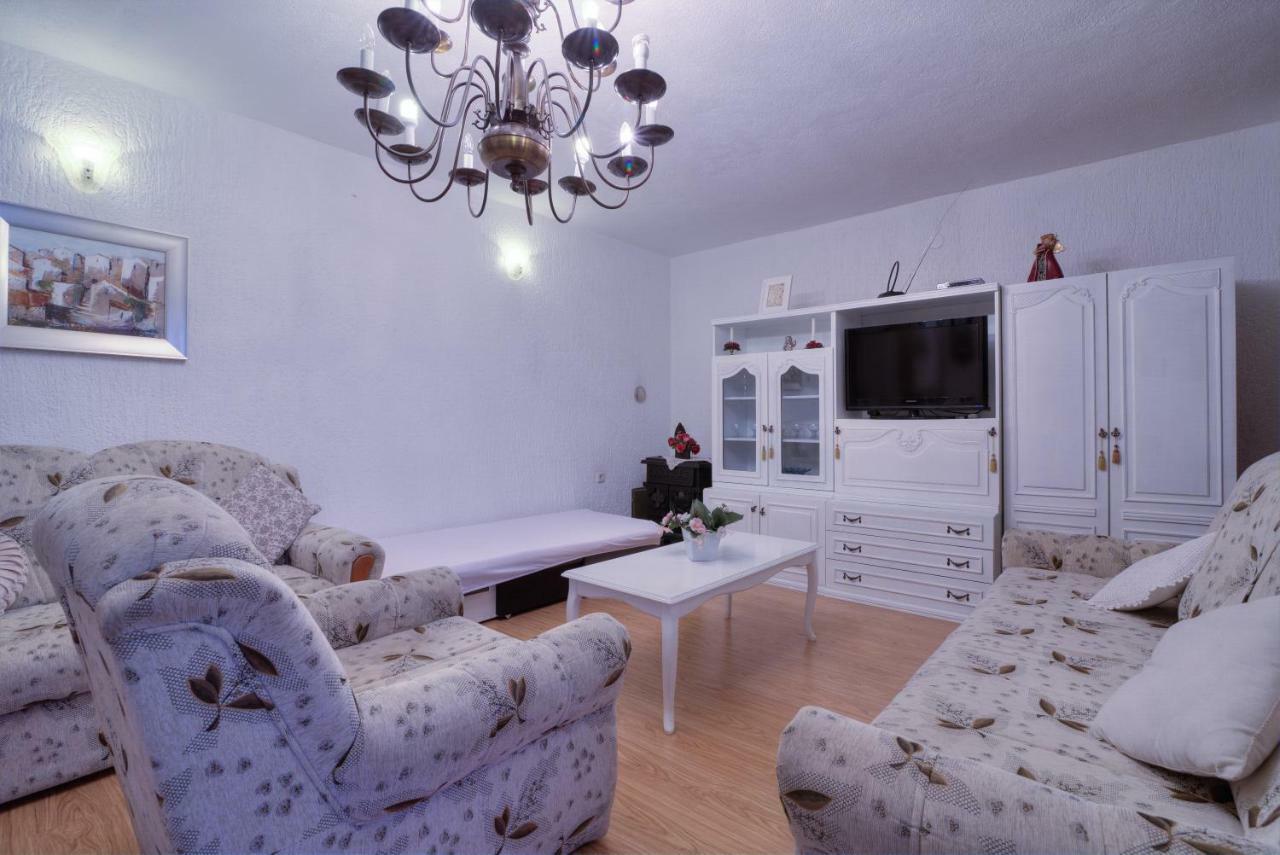 סנג' Apartment Lea מראה חיצוני תמונה