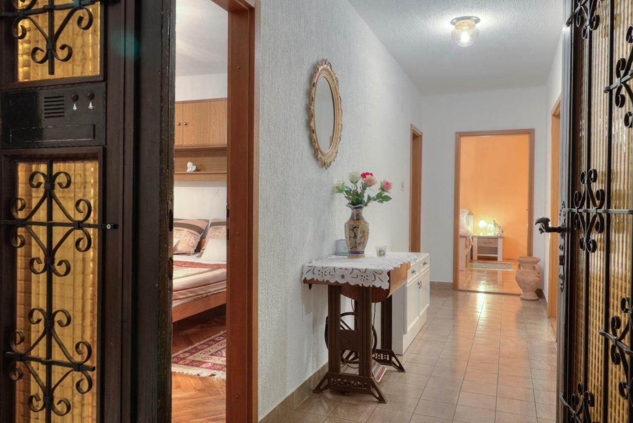 סנג' Apartment Lea מראה חיצוני תמונה